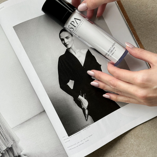 INTENSE MOISTURIZING DAY CREAM